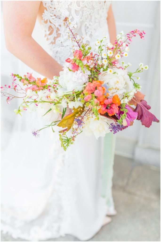 loca flora design, gettysburg florist, unique flower bouquets 